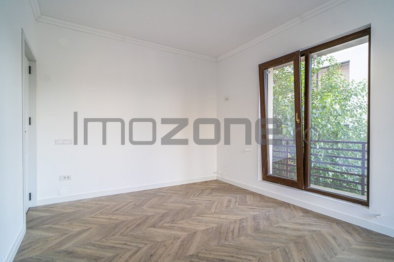 Prelungirea Ghencea, 2 camere, etaj 1/3, 75 mp, terasa 12.5 mp, comision 0%